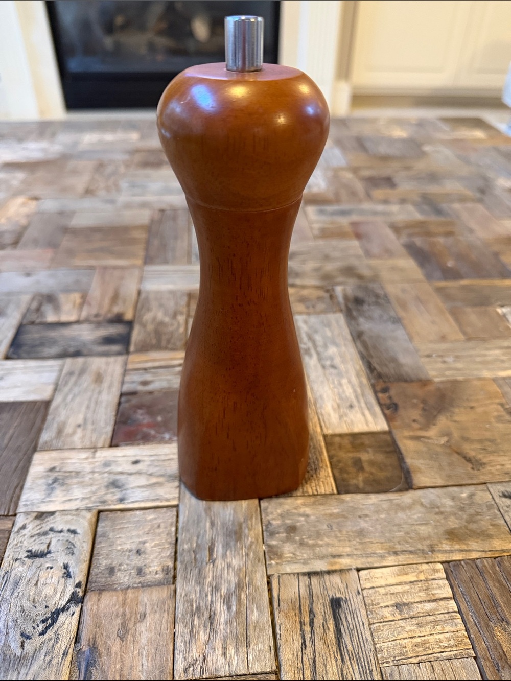 Mr Dudley Vintage Solid Wood Pepper Mill Grinder
